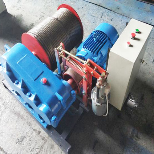 Nên mua tời kéo mặt đất chạy điện hay chạy xăng dầu cho công trình Nên mua tời kéo mặt đất chạy điện hay chạy xăng dầu cho công trình